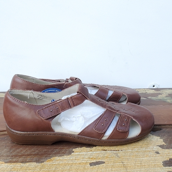 New Slip On Comfort Sandals Sz 9.5 - Picture 2 of 12